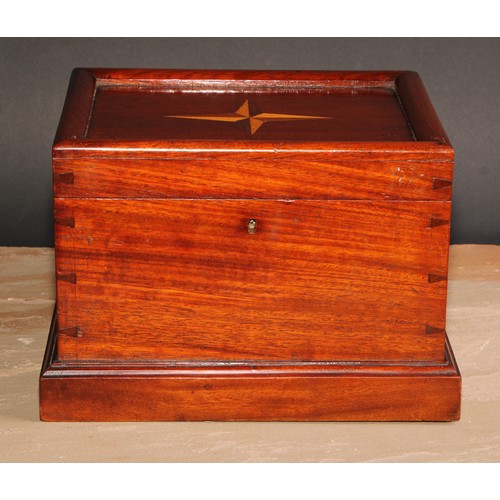 456 - An early 20th century mahogany and parquetry sailor’s ditty box, hinged cover inlaid with a star, hi... 