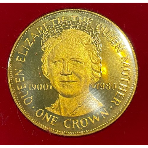 628 - A gold Queen Mother One Crown coin, Isle of Man, Pobjoy Mint 1980, certificate, boxed