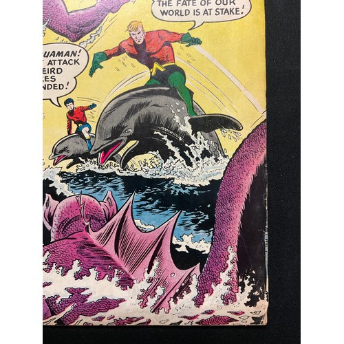 1070 - Showcase Presents Aquaman #30-32 (1961) 1st solo issue featuring full length Aquaman, Origin of Aqua... 