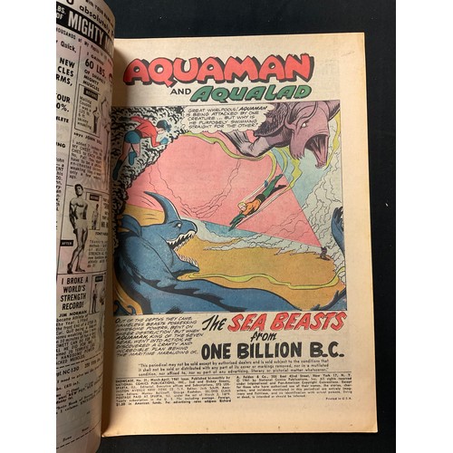 1070 - Showcase Presents Aquaman #30-32 (1961) 1st solo issue featuring full length Aquaman, Origin of Aqua... 