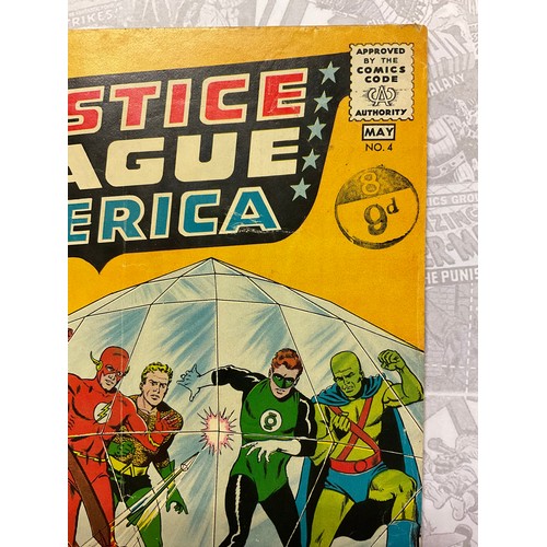 1090 - Justice League of America #4 (1961) Green Arrow joins the Justice League of America. Key Silver age ... 