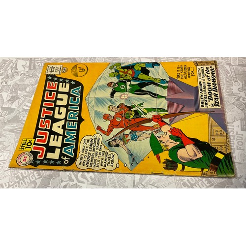 1090 - Justice League of America #4 (1961) Green Arrow joins the Justice League of America. Key Silver age ... 