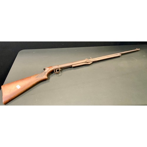 19 - An early 20th century BSA air rifle, .177 calibre, underlever action, walnut stock with chequered lo... 