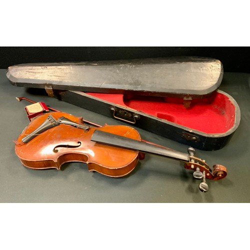 90 - A violin, the one piece back 33.5cm long excluding button, 55.5cm long overall, cased