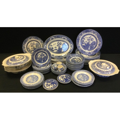 149 - Ceramics - table china, Willow pattern dinner set , for six inc, three tureens, dinner, side and des... 