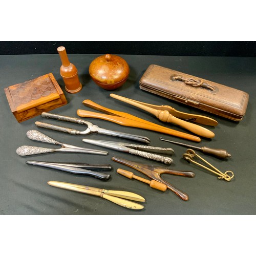 221 - A pair of silver handled glove stretchers, Addie & Lovekin, Birmingham 1890;  another Birmingham 191... 