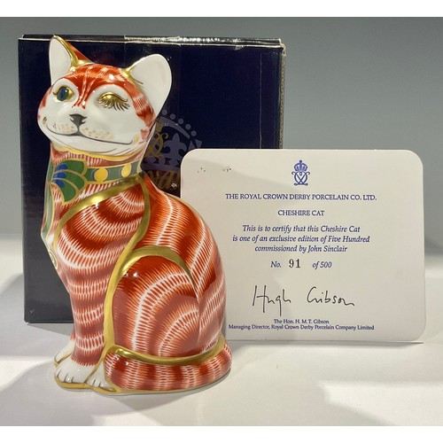61 - A Royal Crown Derby paperweight, Cheshire Cat, specially commissioned by John Sinclair, exclusive li... 
