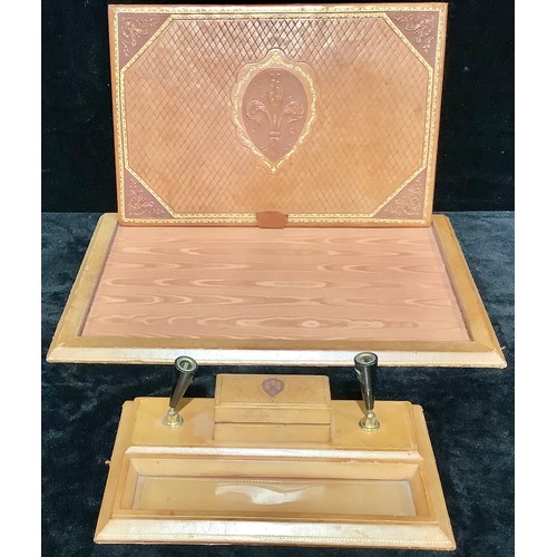 78 - A French tan leather desk blotter and standish, embossed with a fleur de Lis, tooled gilt borders, t... 