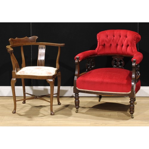 528 - A late Victorian walnut and mahogany tub chair, 78cm high, 67cm wide, the seat 56cm wide and 60cm de... 