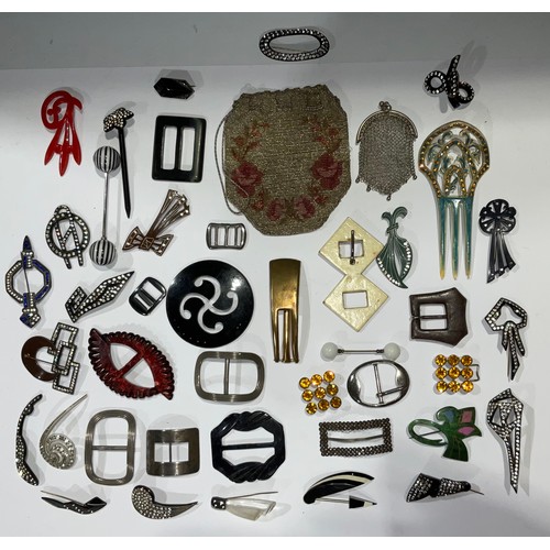 585A - A collection of 1920's Art Deco hair slides and clips; a collection of buckles; beadwork evening bag... 