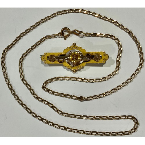 789 - A 9ct gold necklace chain, 5.5g; a gold bar brooch, probably 9/14ct, c.1900, 2g (2)