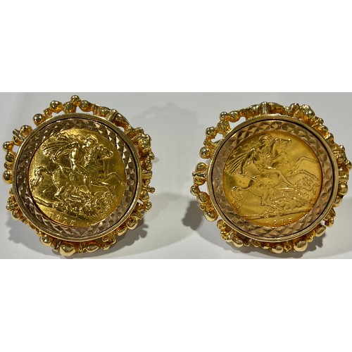 800 - A pair of George V gold half sovereign cuff links, mounted in 9ct gold, marked 375, 23.68g