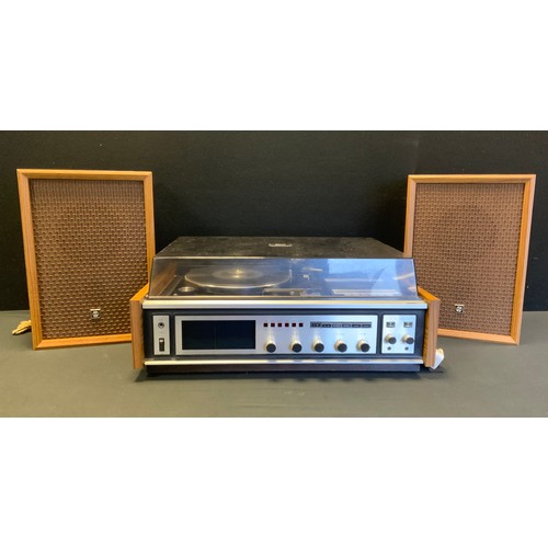 77 - Sanyo 1970s record turntable with pair of speakers