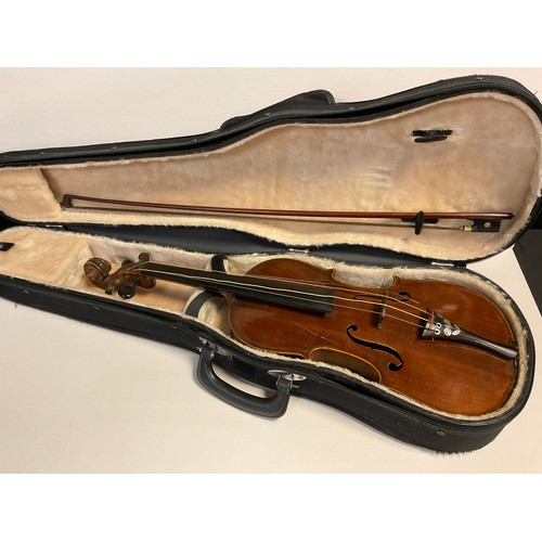 91 - A full size, 4/4, violin, cased with bow en-suite, the violin having a well figured two-piece back, ... 