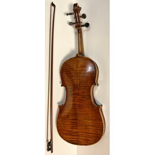 91 - A full size, 4/4, violin, cased with bow en-suite, the violin having a well figured two-piece back, ... 