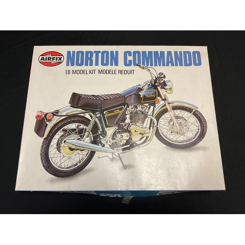 127 - Model kits - an Airfix Norton Commando model kit, 1/8 scale, 20480-6, boxed