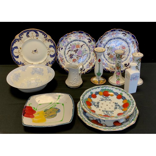 218 - Ceramics - a pair of Royal Crown Derby 6696 pattern plates,  Losolware strainer and stand etc