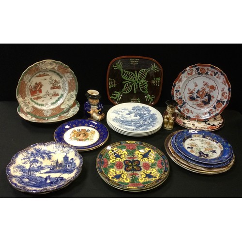 236 - Ceramics - Various plates including; slipware green patterned dish, signed 'Willet',27.5cm long, pai... 