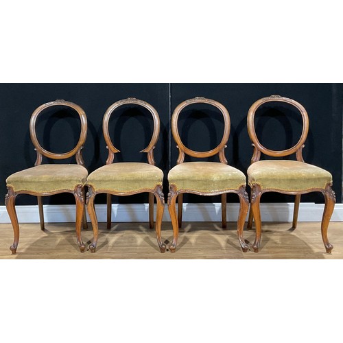 204 - A harlequin suite of nine Victorian dining chairs (9)