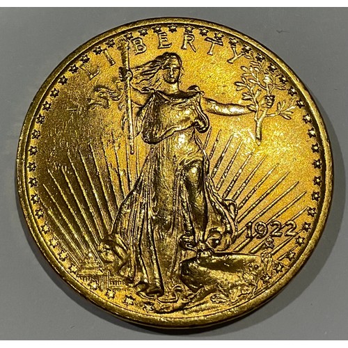 923 - Coins - an American gold $20 coin, double eagle, 1922