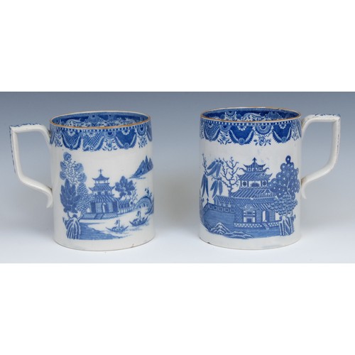 25 - A pair of early 19th century pearlware porter mugs, transfer printed with Chinese pagoda landscapes,... 