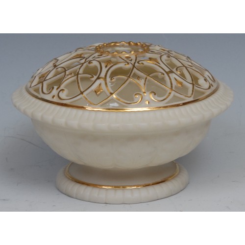 58 - A Graingers Worcester pot pourri vase with integrated cover, gilt lined decoration, 10cm diameter, p... 