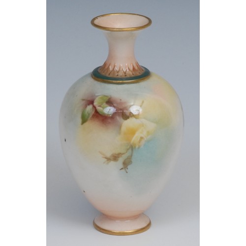 87 - A Royal Worcester Hadley's style ovoid vase, painted with roses, 9.5cm high, shape no. 302H, date co... 