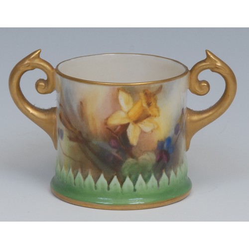 87 - A Royal Worcester Hadley's style ovoid vase, painted with roses, 9.5cm high, shape no. 302H, date co... 