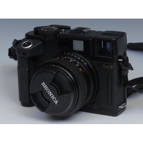 1307 - Photography: A Bronica RF 645 Medium Format Rangefinder camera, boxed; A Bronco Zenzanon-RF 65mm f4 ... 