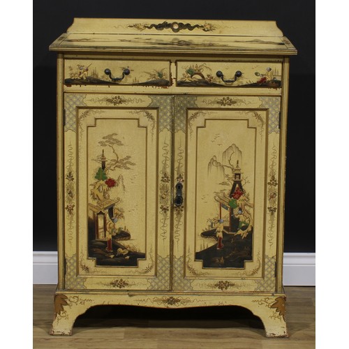 2091 - A George III Revival chinoiserie decorated side cabinet, in the 18th century Chinese export lacquer ... 