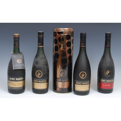 Wines and Spirits - four bottles of Rémy Martin Fine Champagne Cognac,  V.S.O.P., 40% vol, 70cl, leve