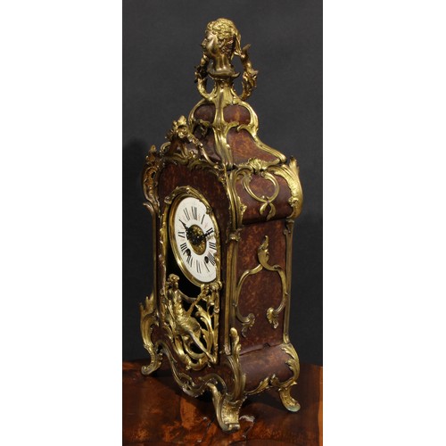 2062 - A Louis XV style gilt metal mounted faux tortoiseshell mantel clock, ivorine chapter ring, Roman num... 