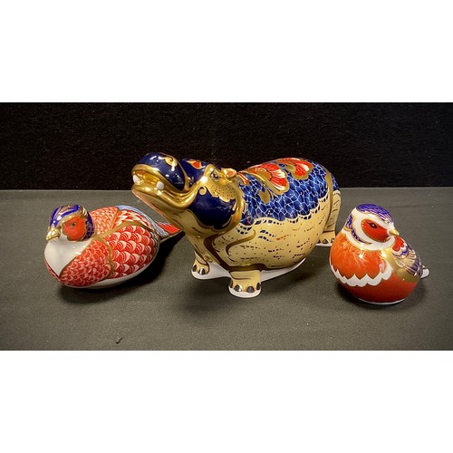 21 - Royal Crown Derby Paperweights - Hippopotamus, others Pheasant , Robin, all gold stoppers, printed m... 