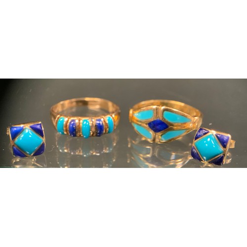 461 - An Egyptian lapis lazuli and turquoise set ring, another and pair of similar earrings, yellow metal ... 