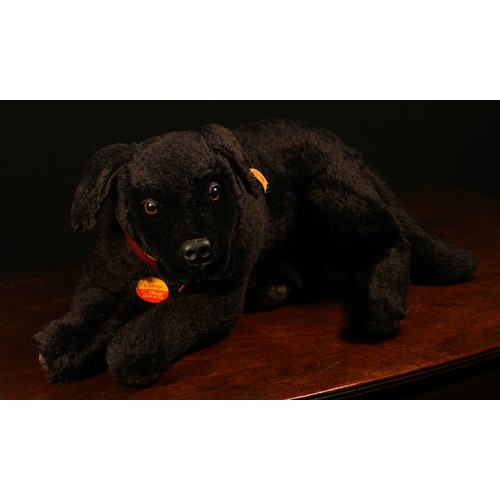 102 - Steiff (Germany) EAN 078736 Lumpi Dog, trademark 'Steiff' button to ear with red and yellow tag, cir... 