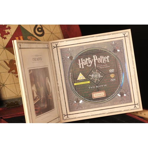 183 - Harry Potter and Wizardry Interest - a Harry Potter Limited Edition Wizard's Collection DVD box set,... 