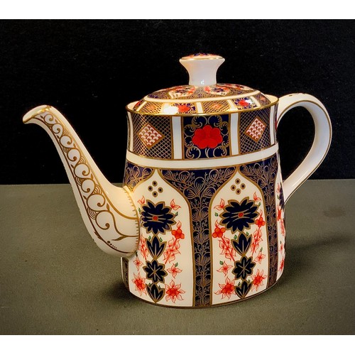 16 - A Royal Crown Derby 1128 Imari oval teapot,  18.5cm high, first quality, printed marks.