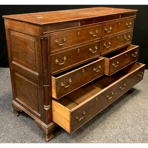 117 - A George III oak Lancashire Mule Chest, hinged top above two pairs of faux drawers, two short drawer... 