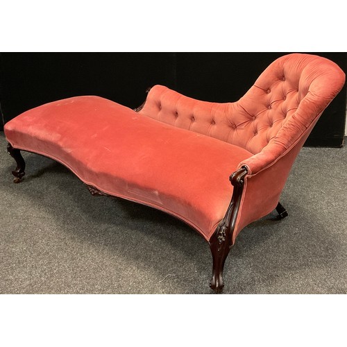 320A - A Victorian mahogany chaise lounge, c.1860