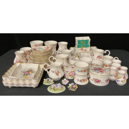 44 - An Abbeydale Morning Glory pattern trinket dishes, trinket box and cover, rectangular tray; others s... 