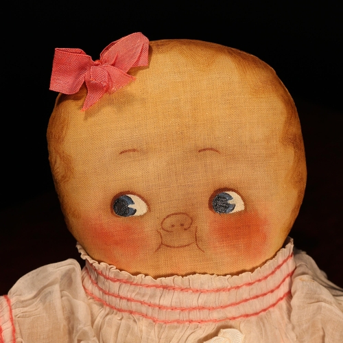 119 - Americana - a 1920's Averill Manufacturing Co. (New York, America) 'Dolly Dingle' novelty cloth doll... 