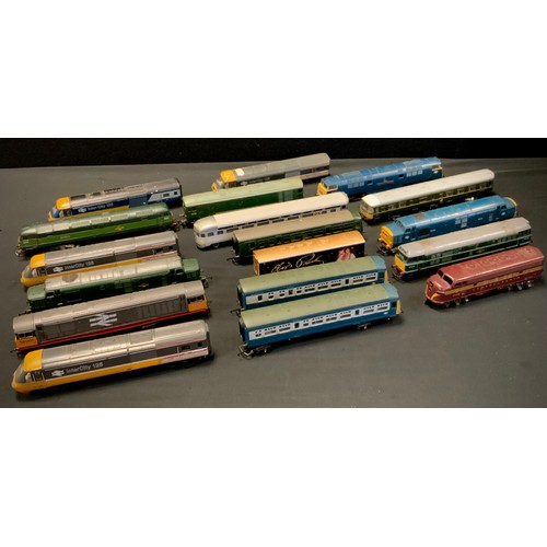 164 - Toys, Bachmann, Hornby, Lilput, Tri-ang, Hornby Dublo and other OO gauge locomotives inc Bachmann El... 