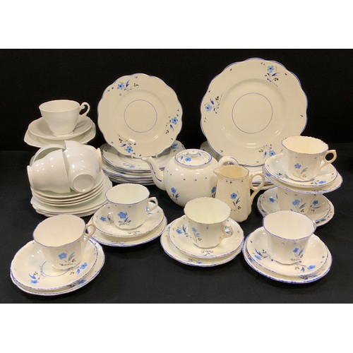 212 - A blue Victoria tea set for six; including a tea pot, six tea cups and saucers, four medium sized pl... 