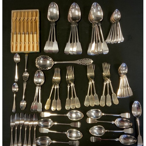 394 - A Quantity of flatware including; twelve W&Co dinner forks; etc