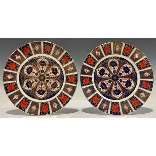 1 - A pair of Royal Crown Derby Imari 1128 pattern dinner plates, 27cm, first quality, printed marks