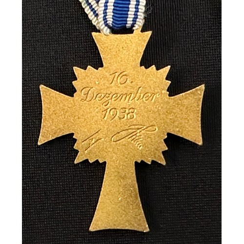 2031 - WW2 Third Reich Ehrenkreuz der Deutsche Mutter Erste Stufe - Mother's Cross 1st Class (Gold). Comple... 