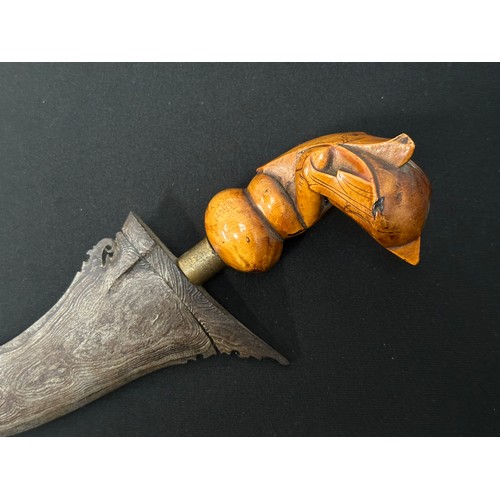 2070 - Javanese Kris Dagger with 370mm long blade. Wooden grip in the form of a stylised Bird. Overall leng... 