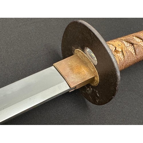 2083 - Japanese Katana Sword with single edged blade 715mm in length with good Hamon line to the cutting ed... 