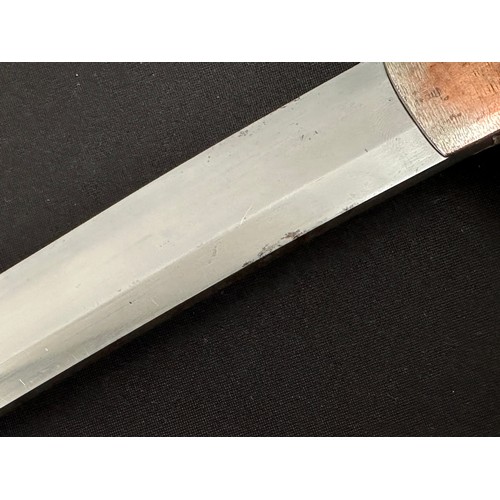 2085 - Japanese Wakizashi Sword with single edged blade 370mm in length with faint almost straight Hamon li... 