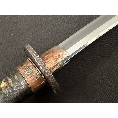 2085 - Japanese Wakizashi Sword with single edged blade 370mm in length with faint almost straight Hamon li... 